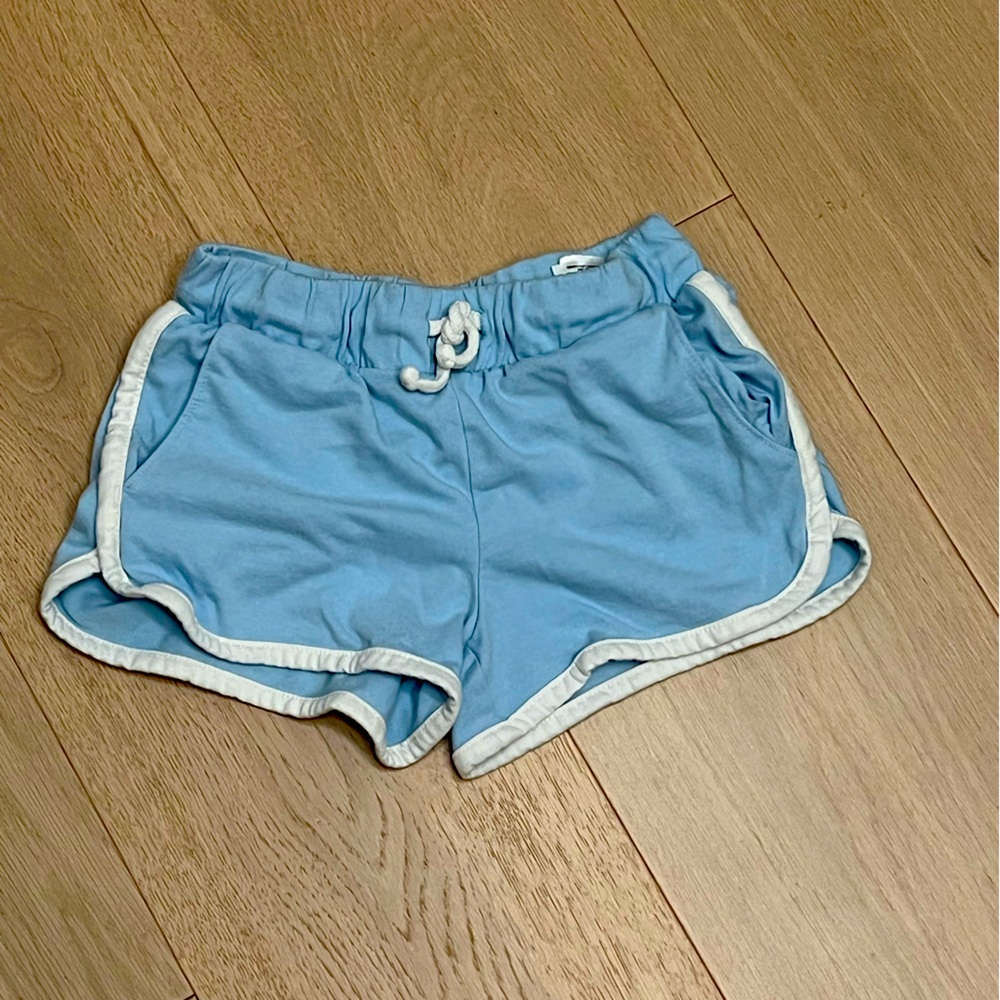 Old navy. Girls dolphin shorts. S